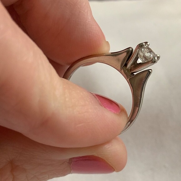 Modern Platinum Engagement Ring, Certified .60, F Color 💎 - Picture 4 of 4